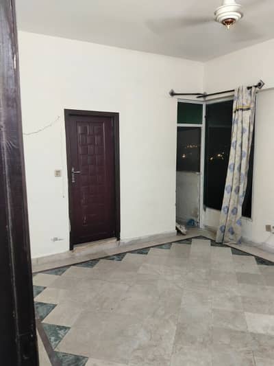Semi furnished room available for rent in E11 4 for female