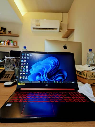 Acer nitro 5 with graphic card