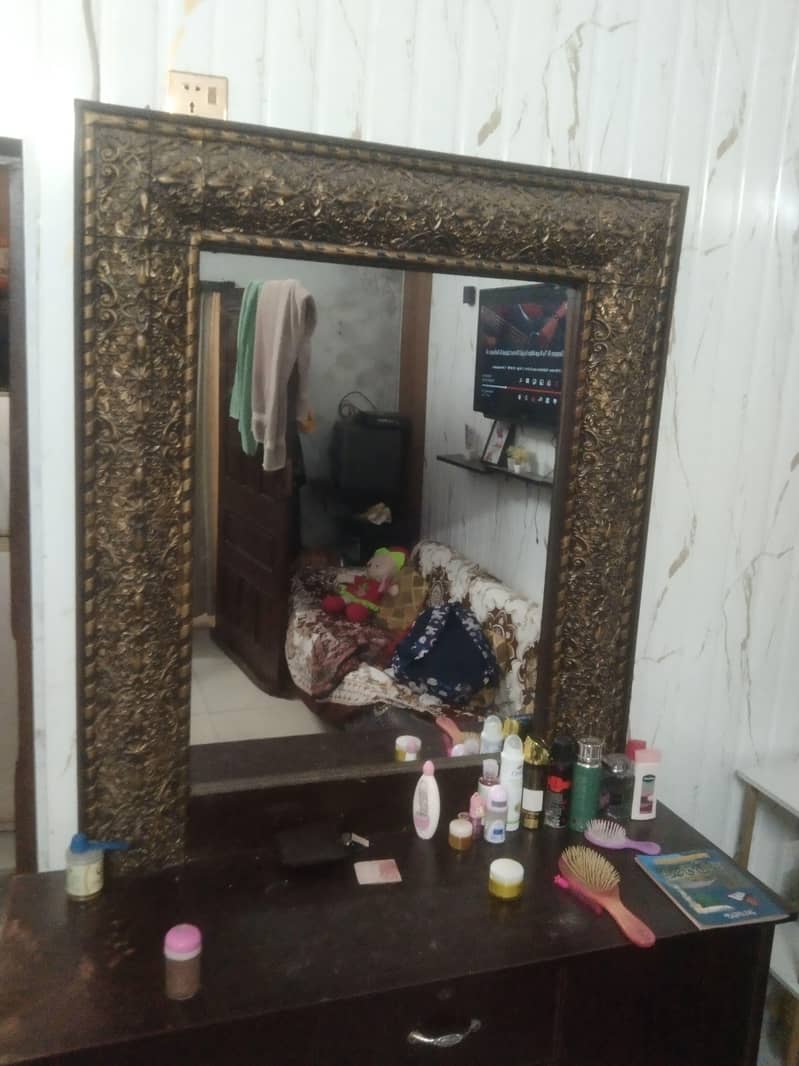 Dressing Table 5