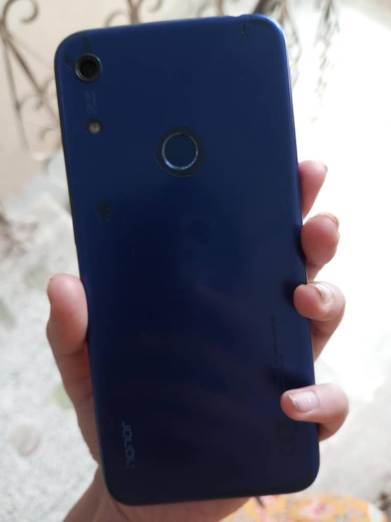 Honor 8A 1