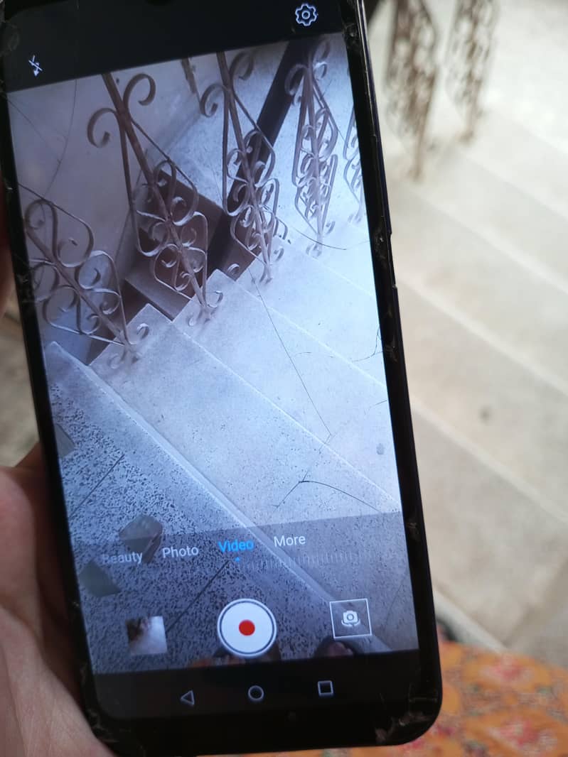 Honor 8A 3