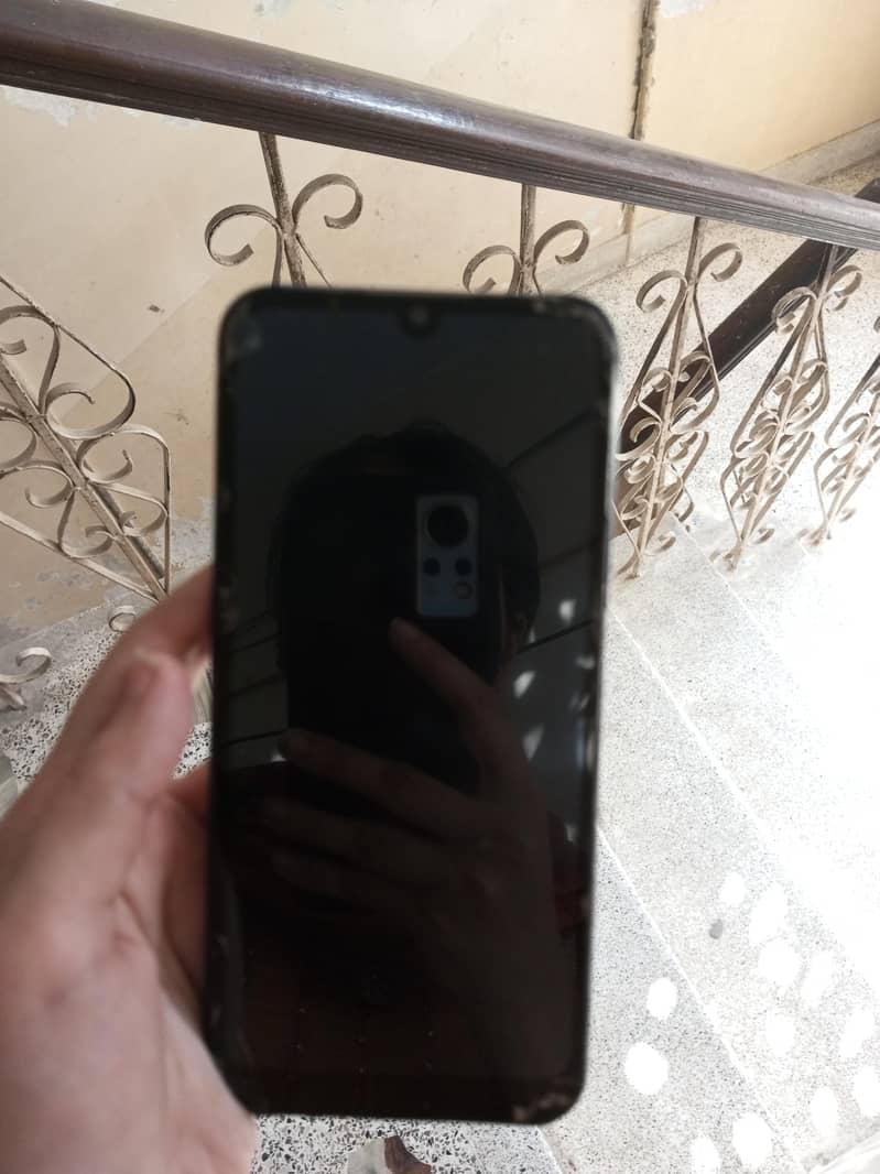 Honor 8A 4