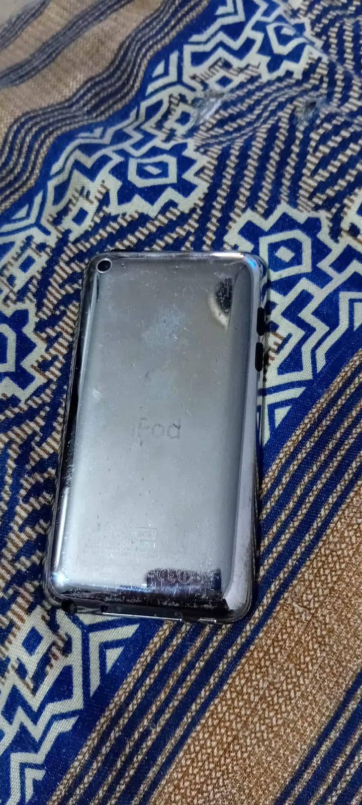 ipod 4th gen touch 1