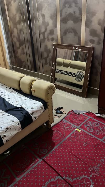 Furnished room available for rent in E11 for female