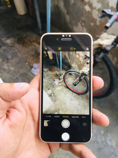 Apple iPhone 8