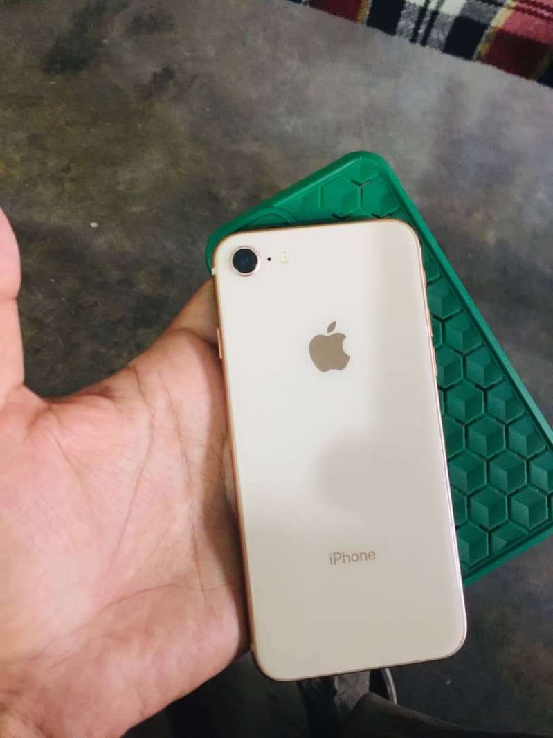 Apple iPhone 8 9