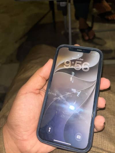 Apple iPhone 12