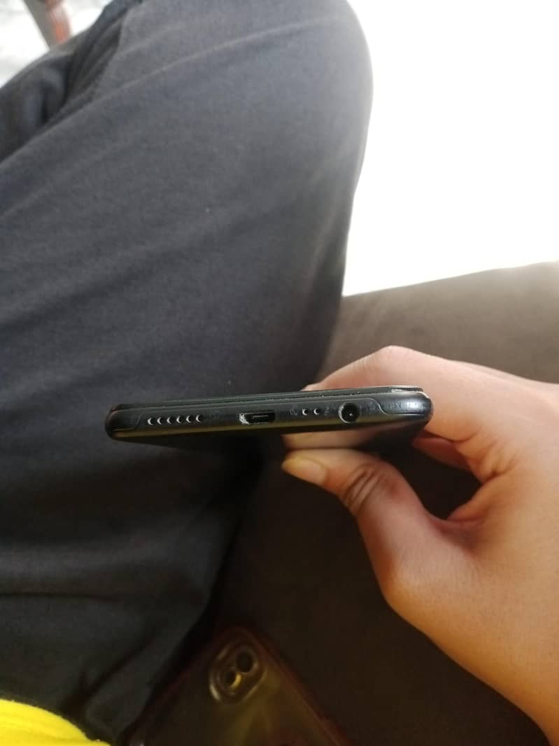 Oppo A1k 4
