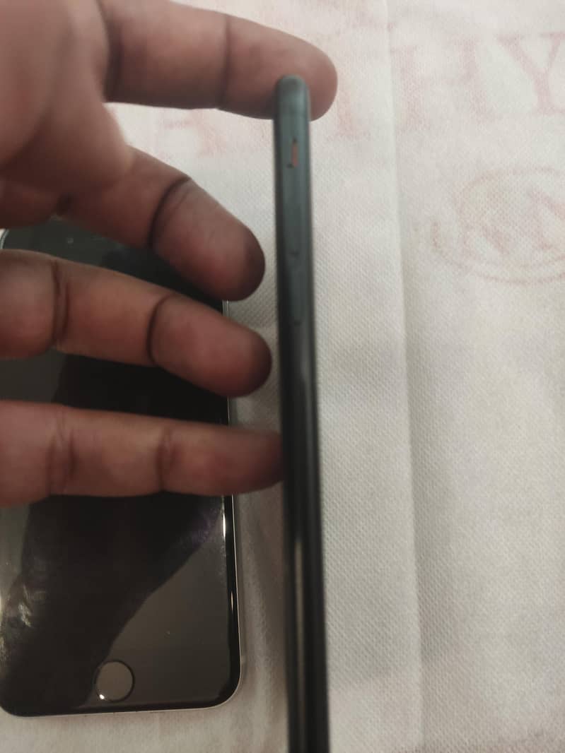 Apple iPhone SE 3