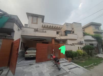 Architect Houseing Society Block A 10 Marla Upper Portion For Rent