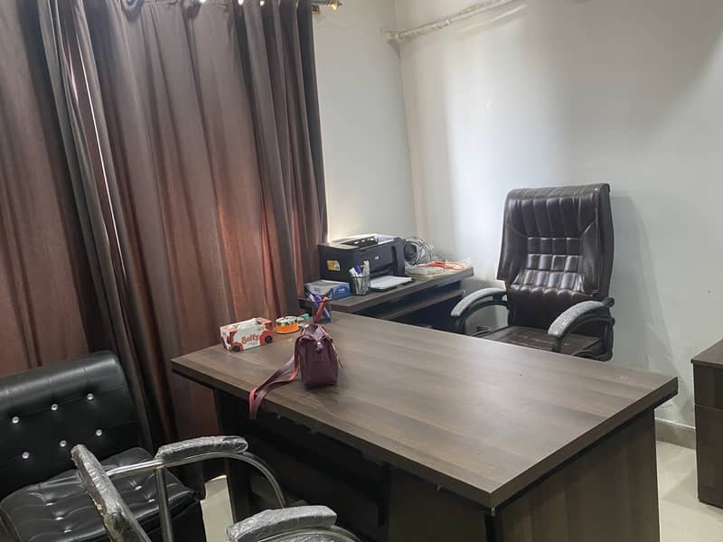 Executive table set (three pieces set) slightly used 0