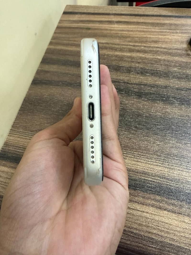 Apple iPhone 17 Pro Max 1