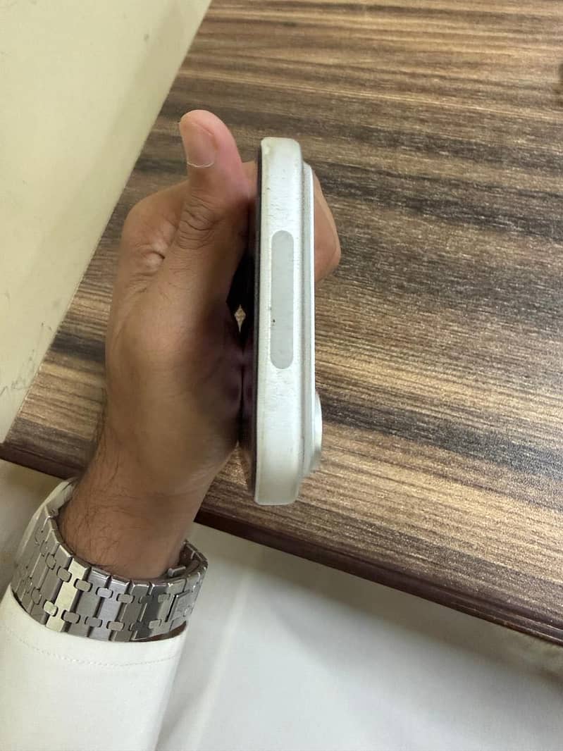 Apple iPhone 17 Pro Max 2