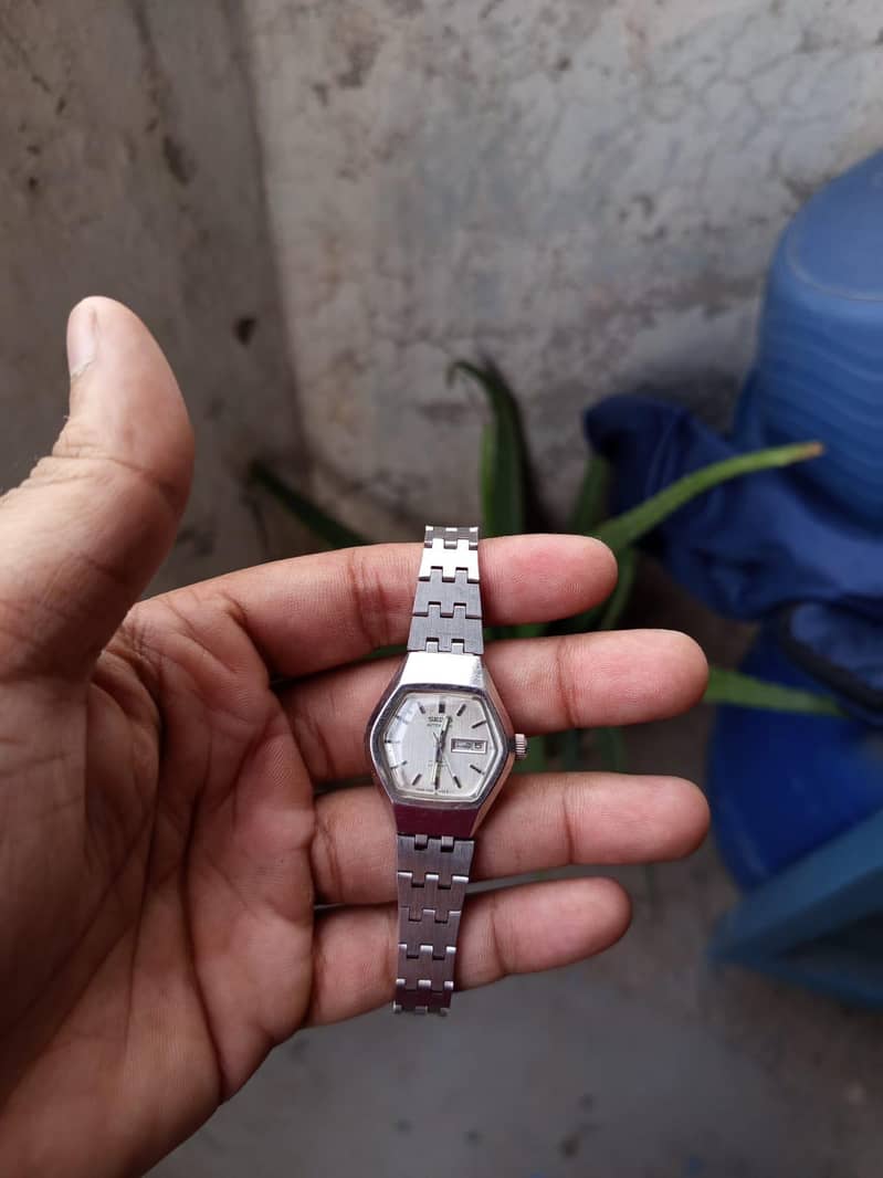 Seiko 2