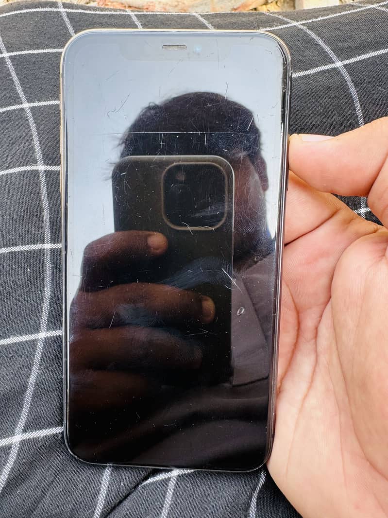 Apple iPhone 11 1