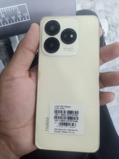 Zte nubia V60 Design