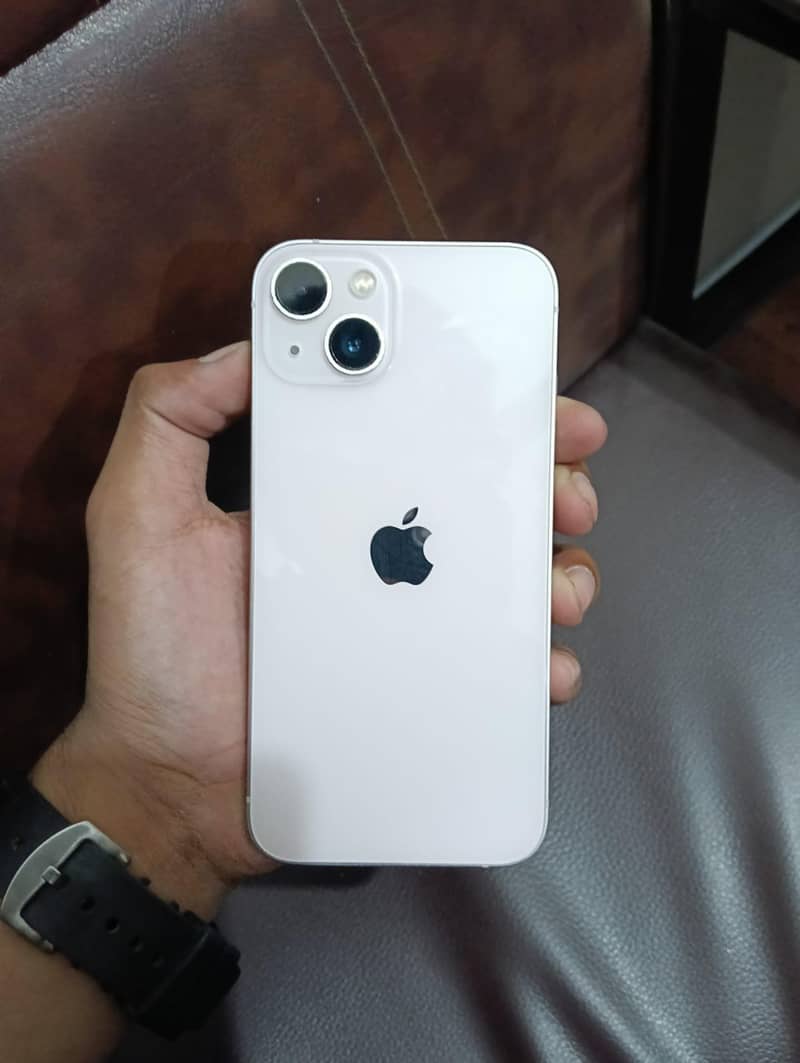 Apple iPhone 13 1