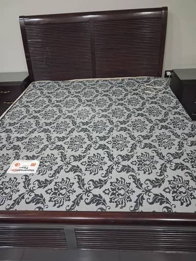 Bedworth mattress, side tables, dressing in solid wood