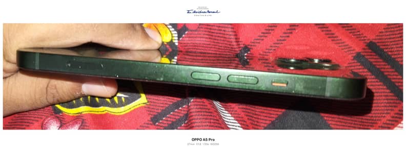Apple iPhone 13