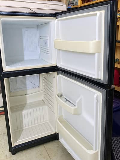 Orient double door good condition black colour