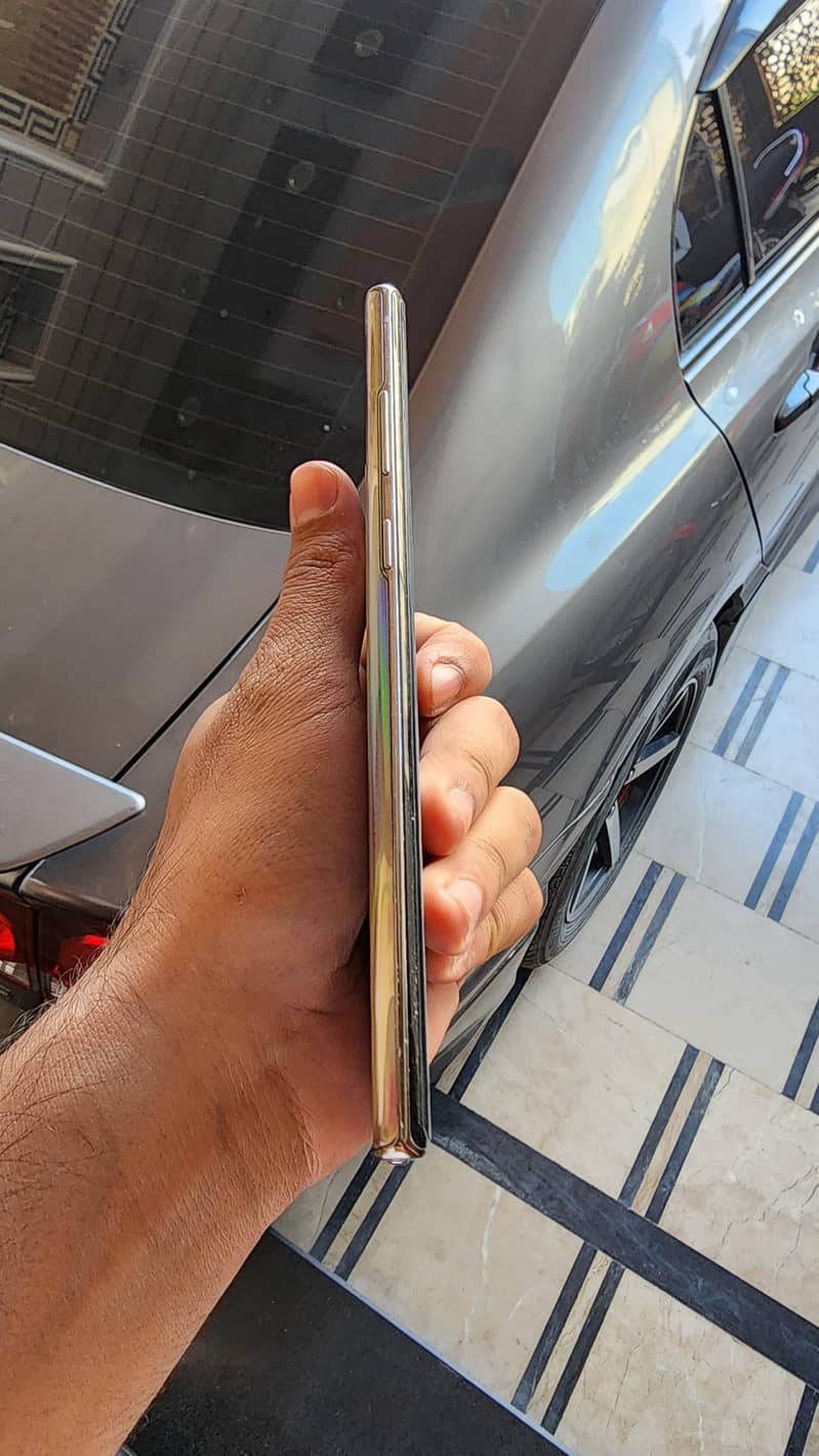 Samsung Mobile Note 10 Plus 3