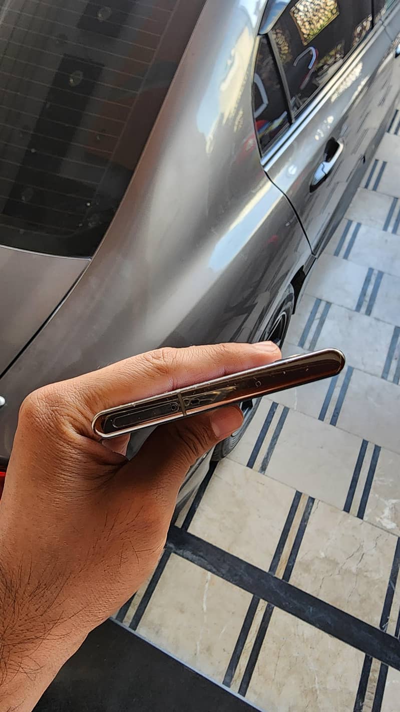 Samsung Mobile Note 10 Plus 5