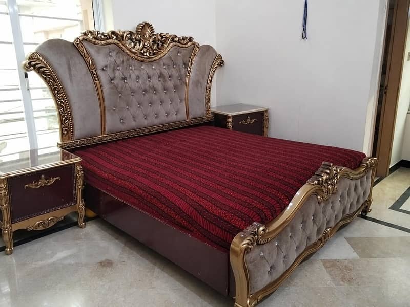 Bed King size Double bed 0