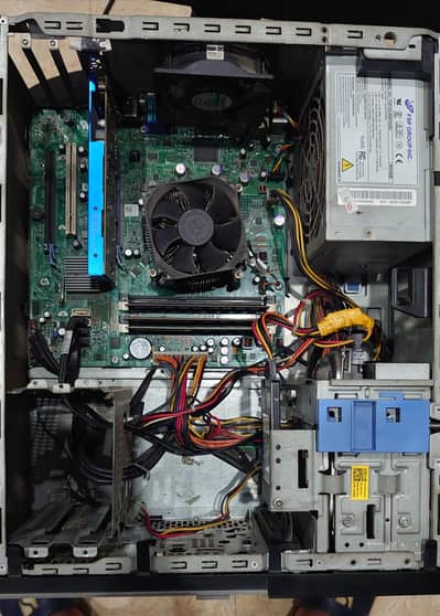 Core i5 2nd gen,12gb ram,128gb ssd Samsung,350gbhard,2gbGPU wx2100 Amd