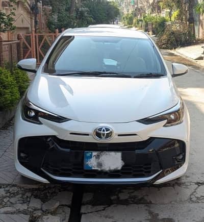 Toyota acorolla and Toyota Yaris Available for Rent – monthly bases