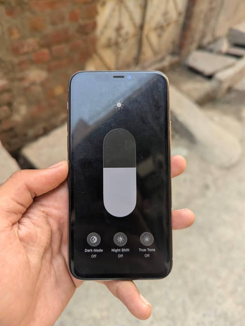 Apple iPhone 11 Pro 7
