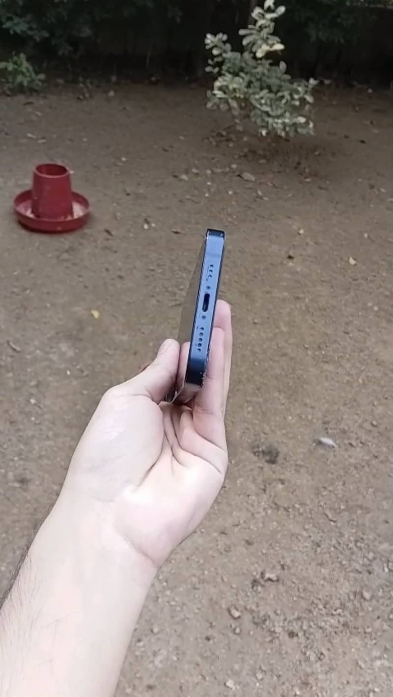 Apple iPhone 14 2