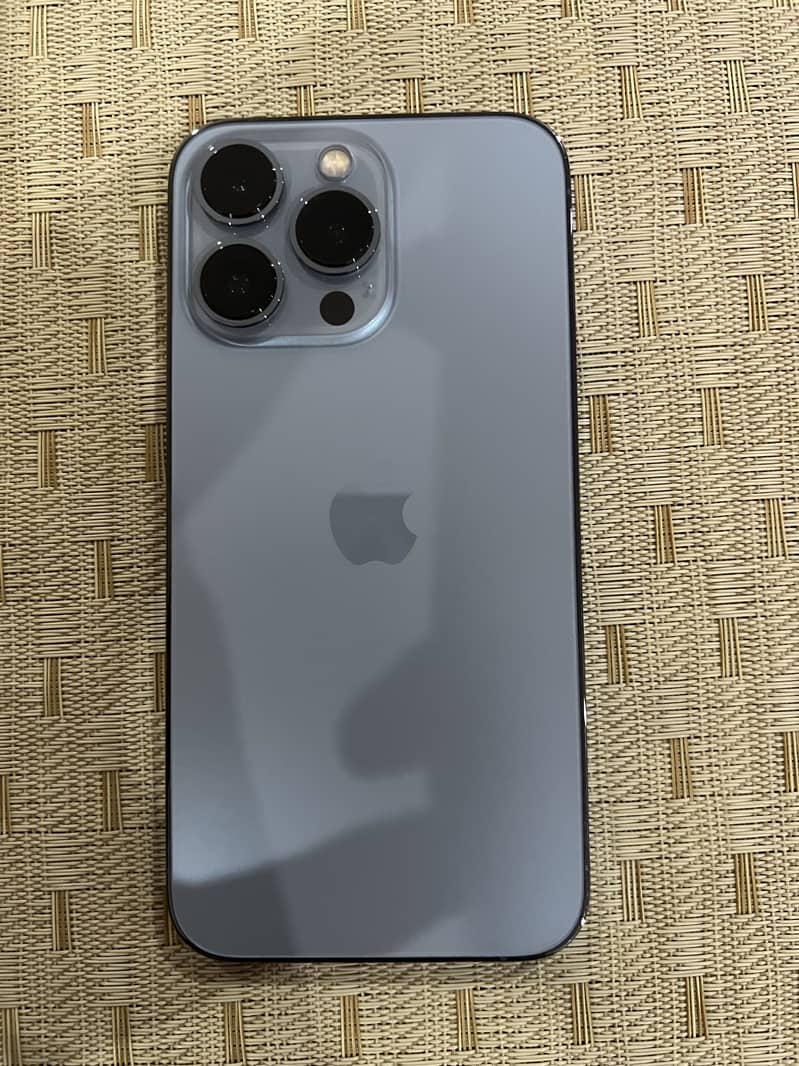 Apple iPhone 13 Pro 3
