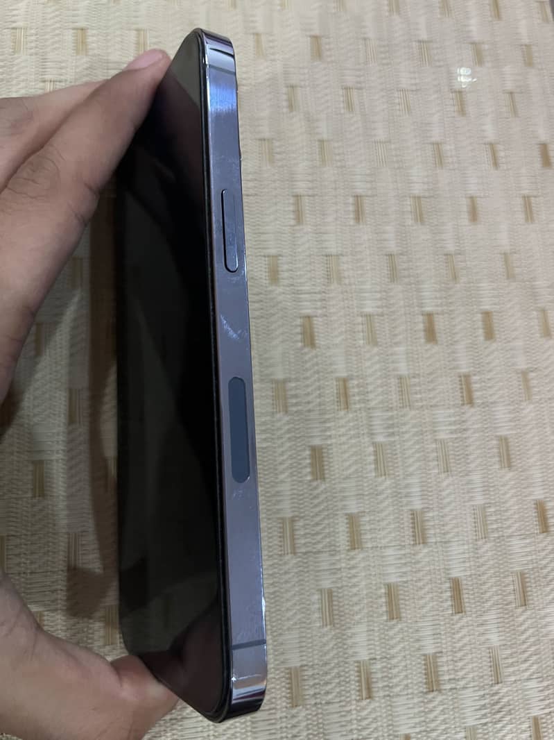 Apple iPhone 13 Pro 6