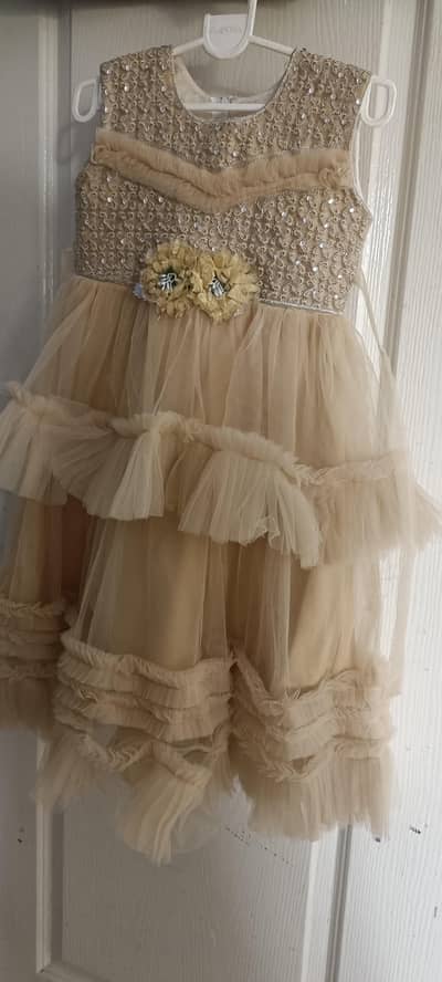 wedding dresses for sale on reasonable price will be negotiable