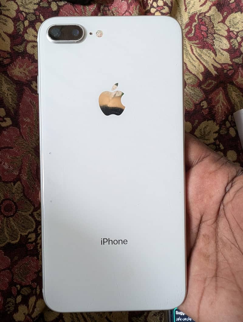 iPhone 8 Plus 0