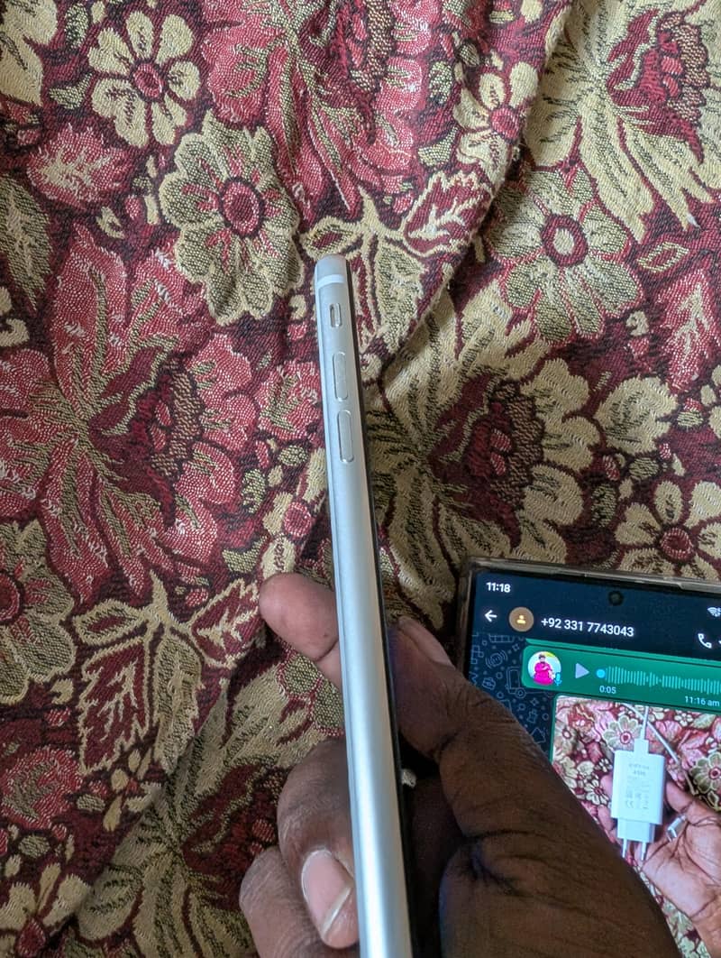 iPhone 8 Plus 5