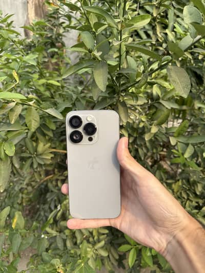 Apple iPhone 15 Pro