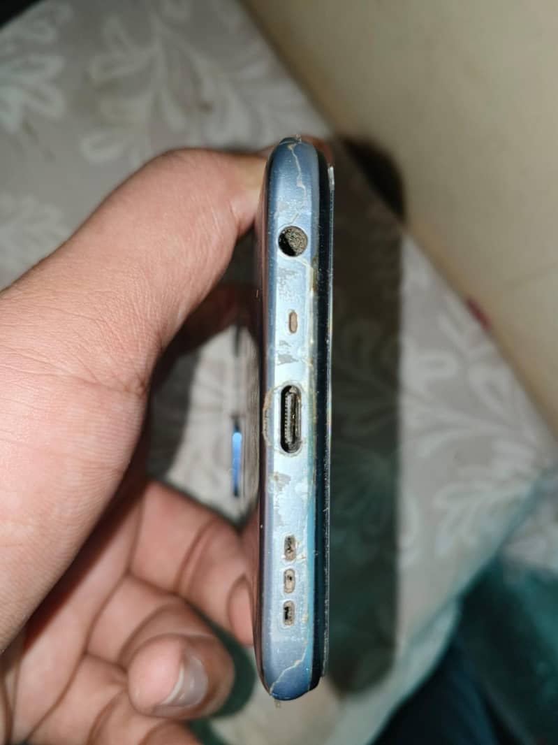 OPPO A54 4