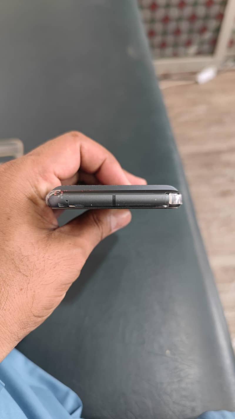 Google Pixel 8 3