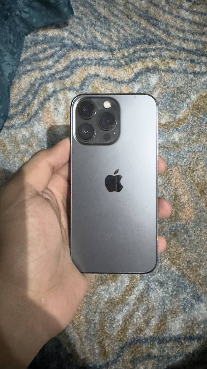 Apple iPhone 13 Pro 2