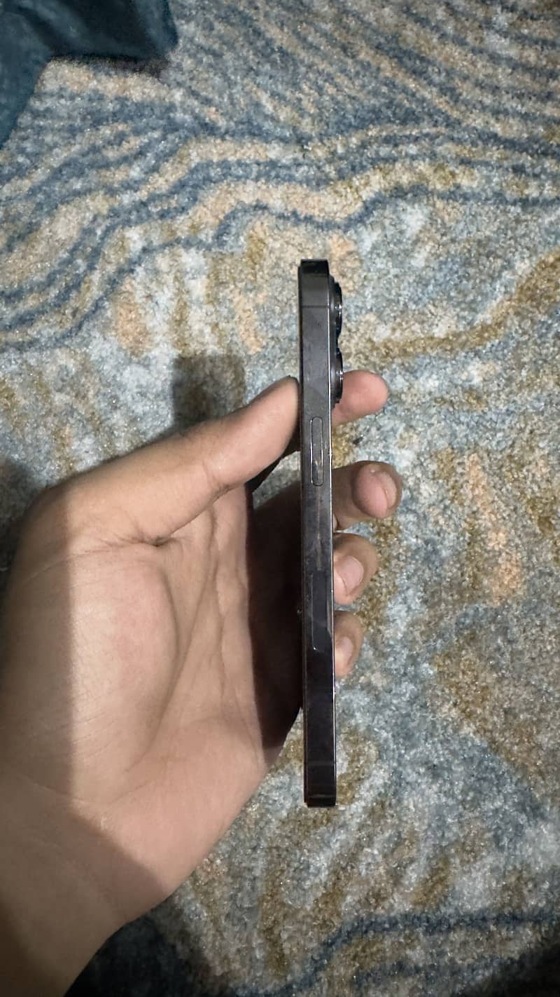 Apple iPhone 13 Pro 4