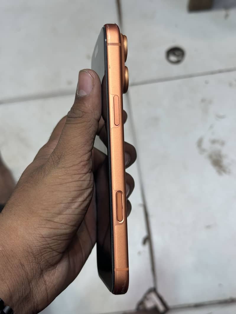 Apple iPhone 17 Pro Max 2