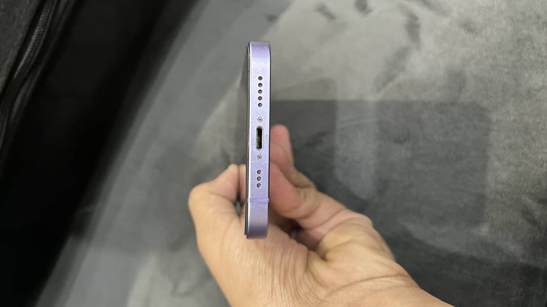 Apple iPhone 12 3