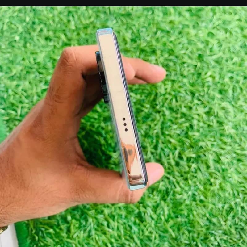 Tecno CAMON 20 1