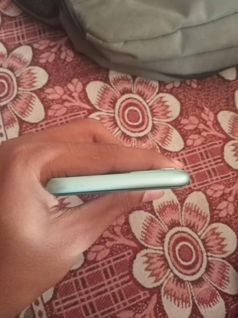 Apple iPhone 11 2
