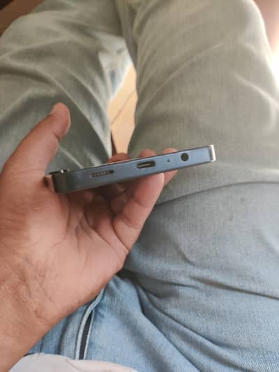 Samsung Mobile A06