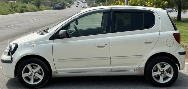Toyota Vitz 2003