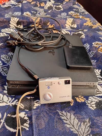 PS 4 slim