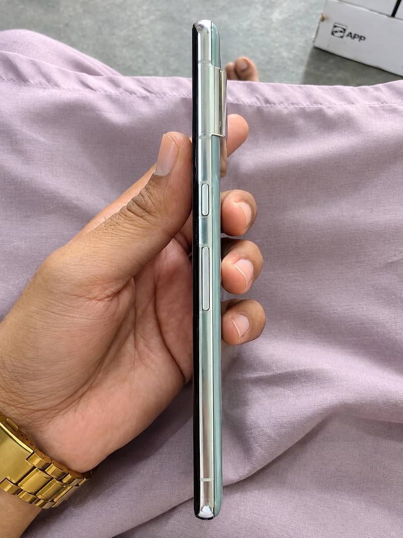 Google Pixel 7 Pro 2