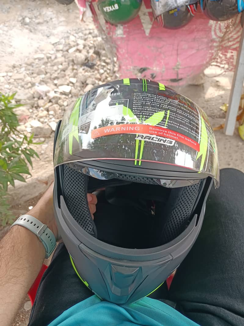 Handfull Helmet 5